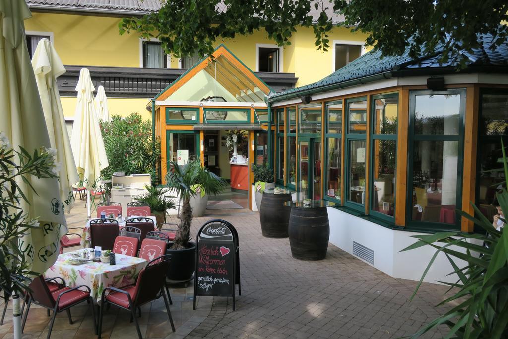 Hotel Restaurant Bock "Roter Hahn" Sankt Poelten Exterior foto